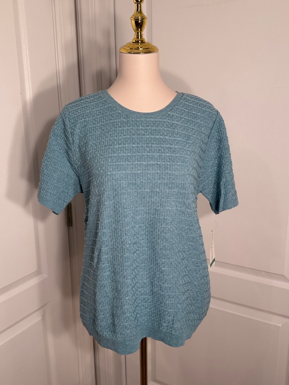 NWT Alfred Dunner Crewneck Short Sleeve Textured Top - Blue Sz. L